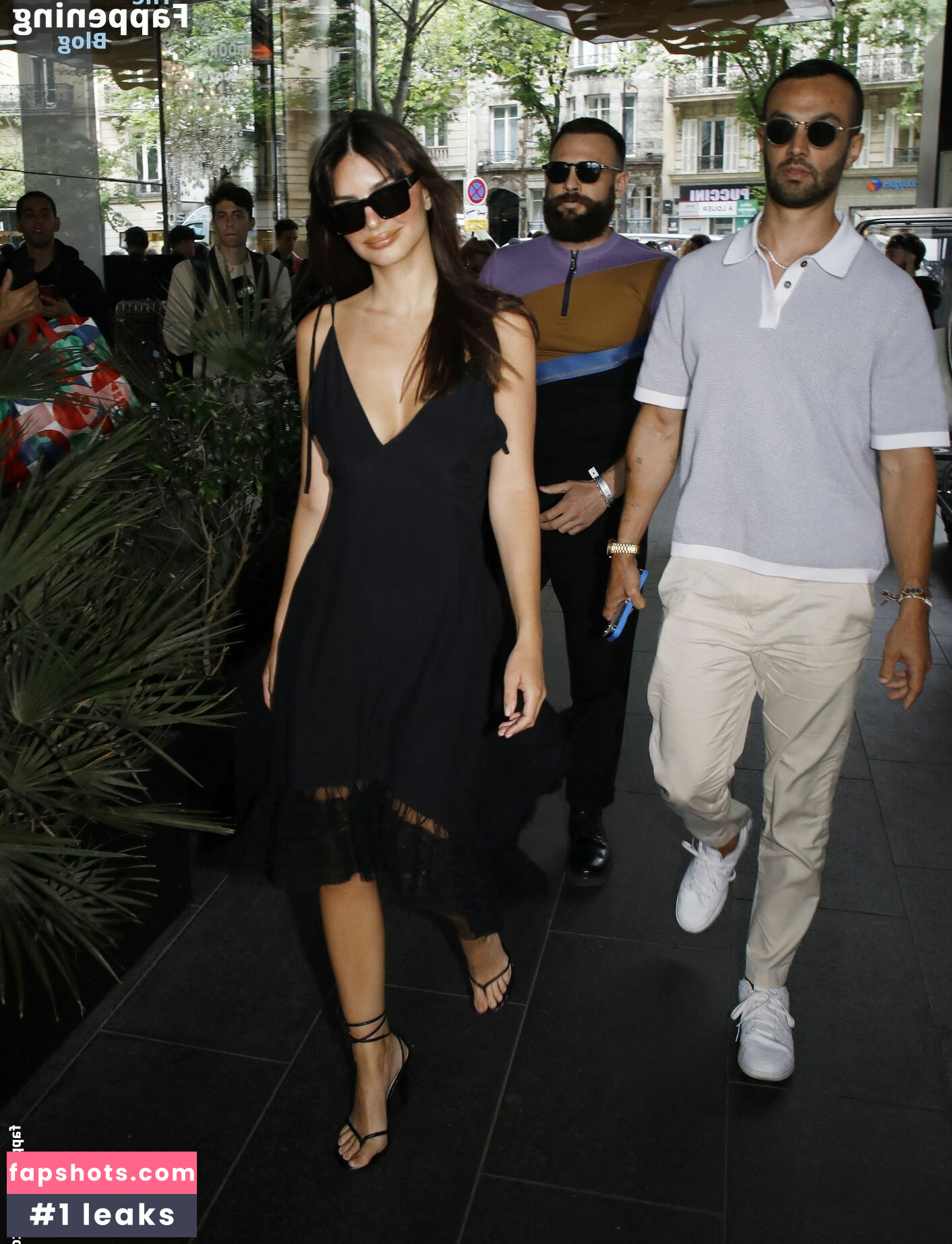 Emily Ratajkowski gallery photo #4508