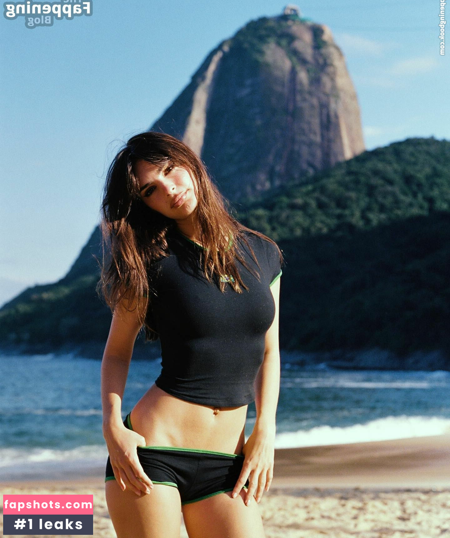 Emily Ratajkowski gallery photo #4603