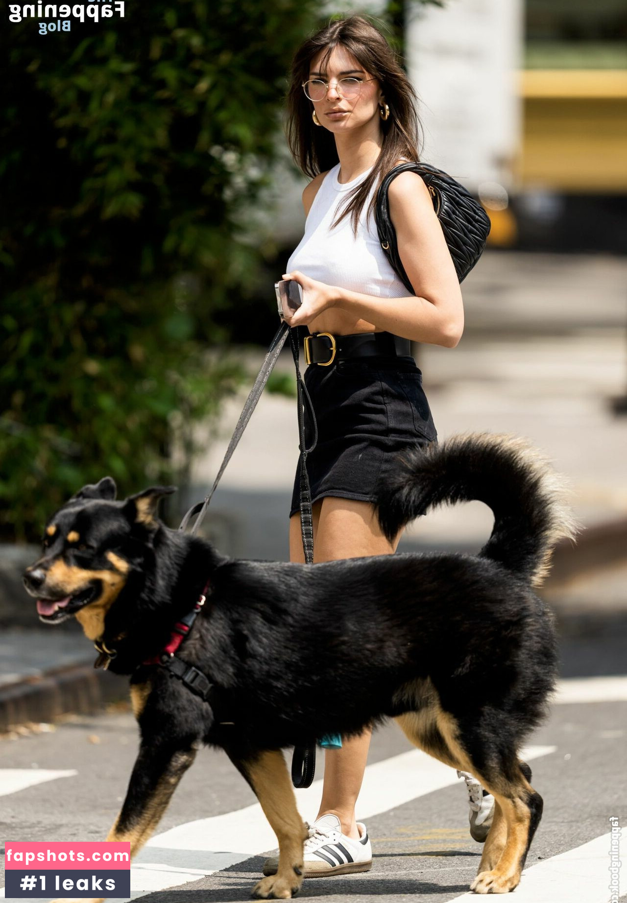 Emily Ratajkowski gallery photo #4605