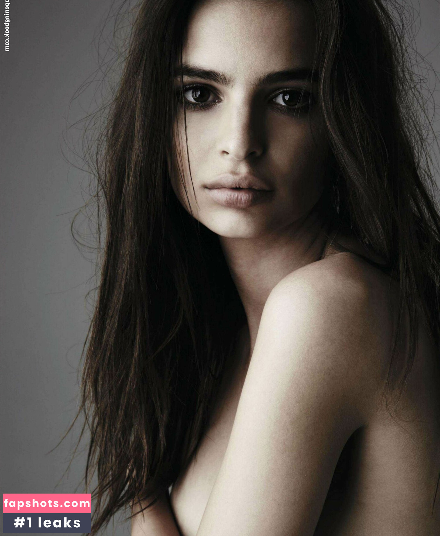 Emily Ratajkowski gallery photo #4624