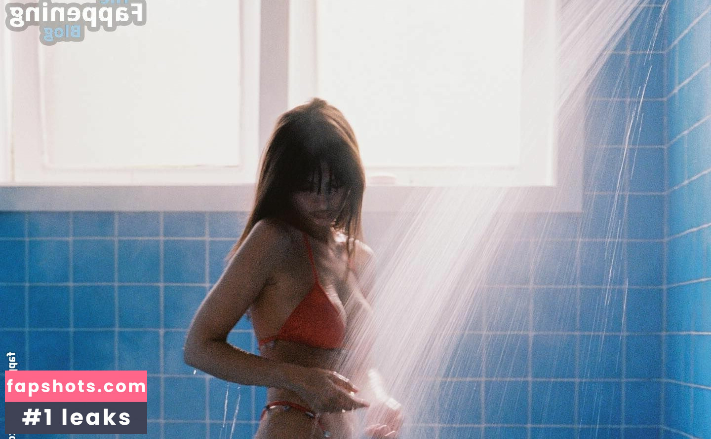 Emily Ratajkowski gallery photo #4628