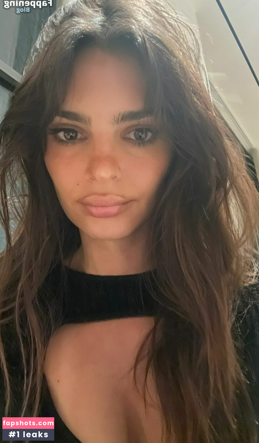 Emily Ratajkowski gallery photo #4777