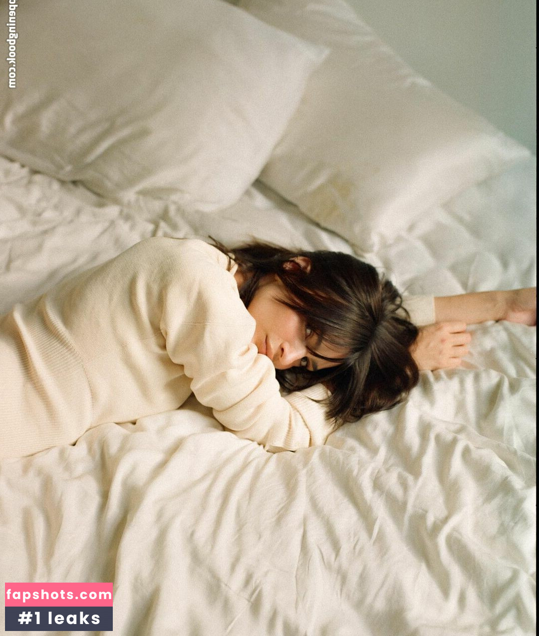 Emily Ratajkowski gallery photo #4825