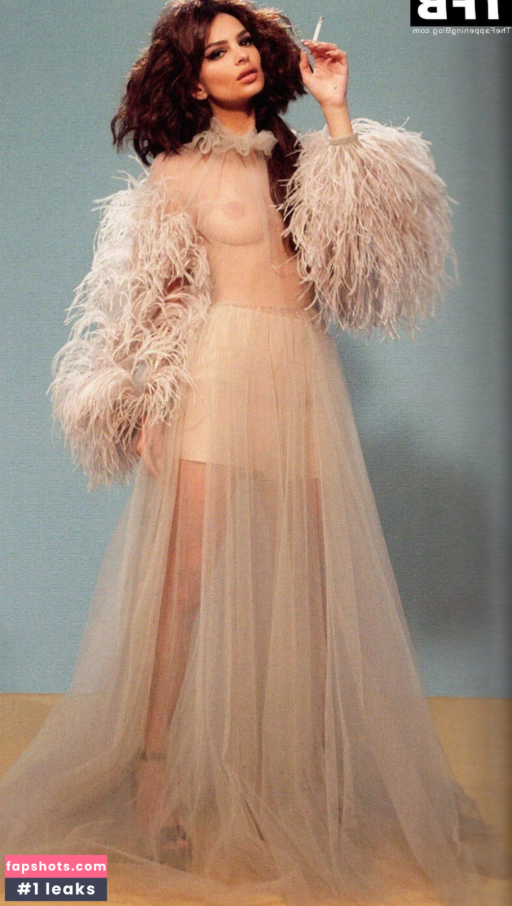 Emily Ratajkowski gallery photo #4866