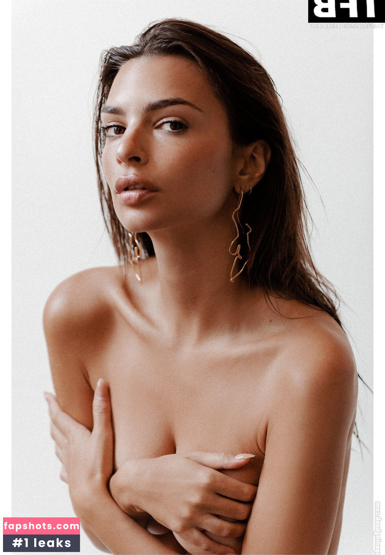 Emily Ratajkowski gallery photo #4870