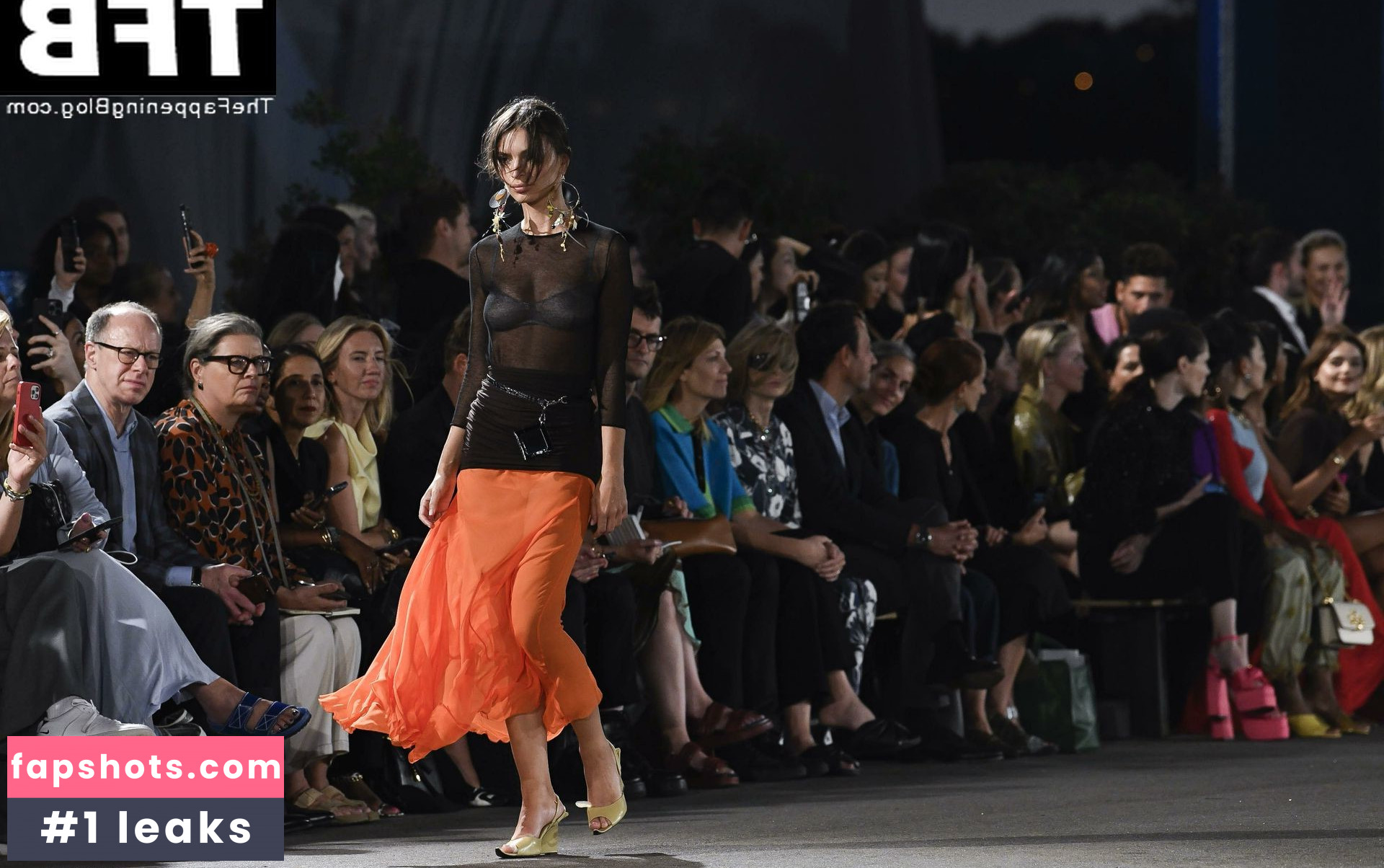 Emily Ratajkowski gallery photo #4920