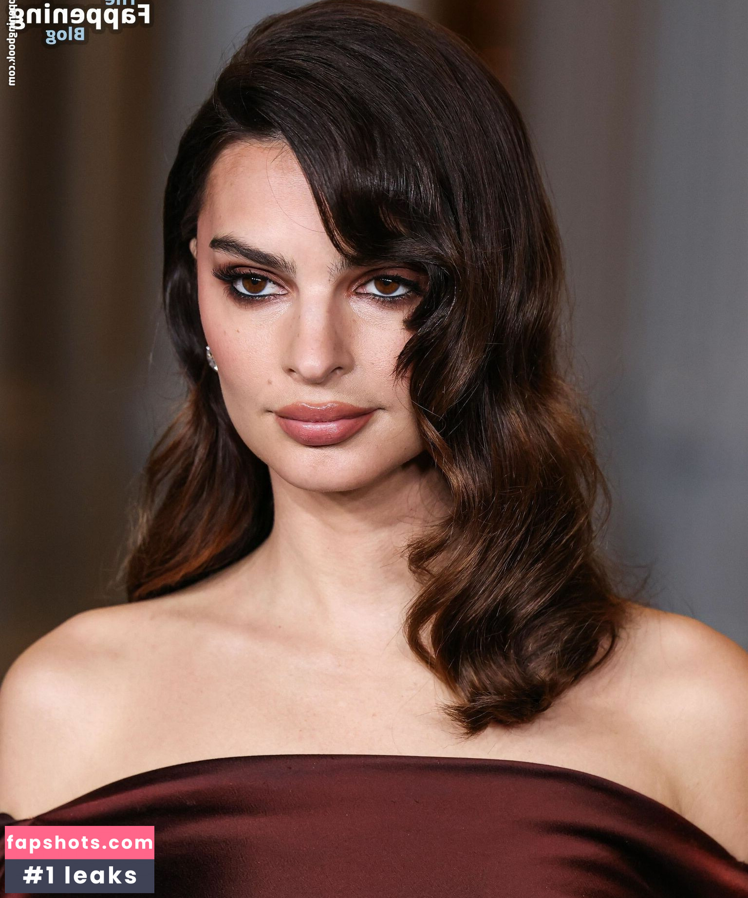 Emily Ratajkowski gallery photo #511