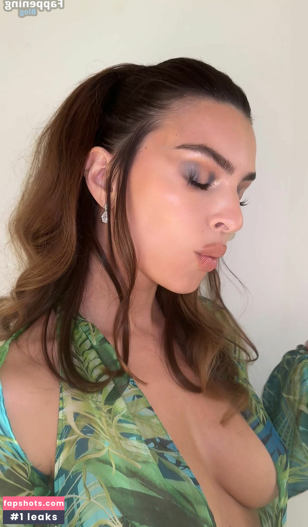 Emily Ratajkowski gallery photo #536