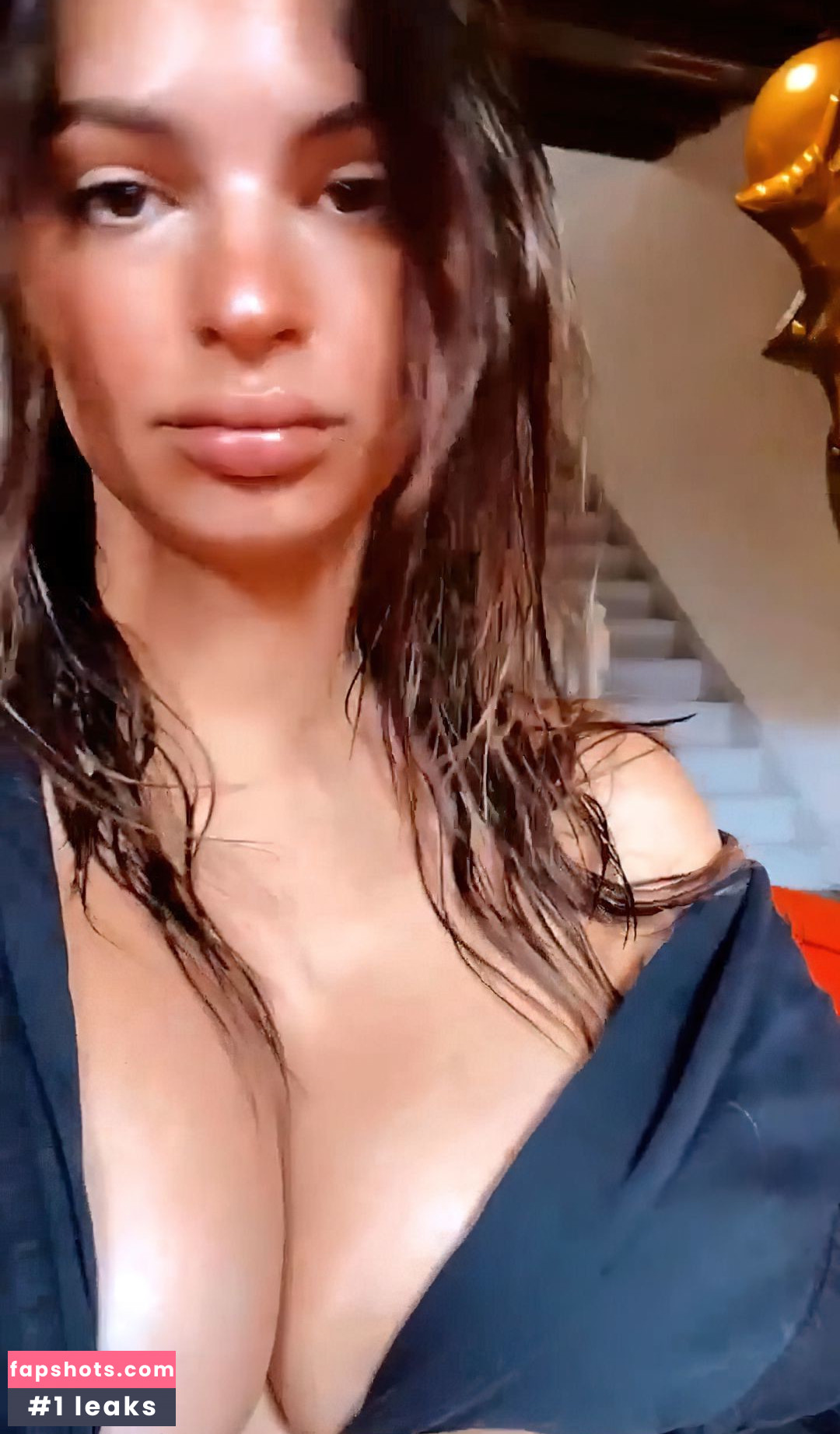 Emily Ratajkowski gallery photo #5355