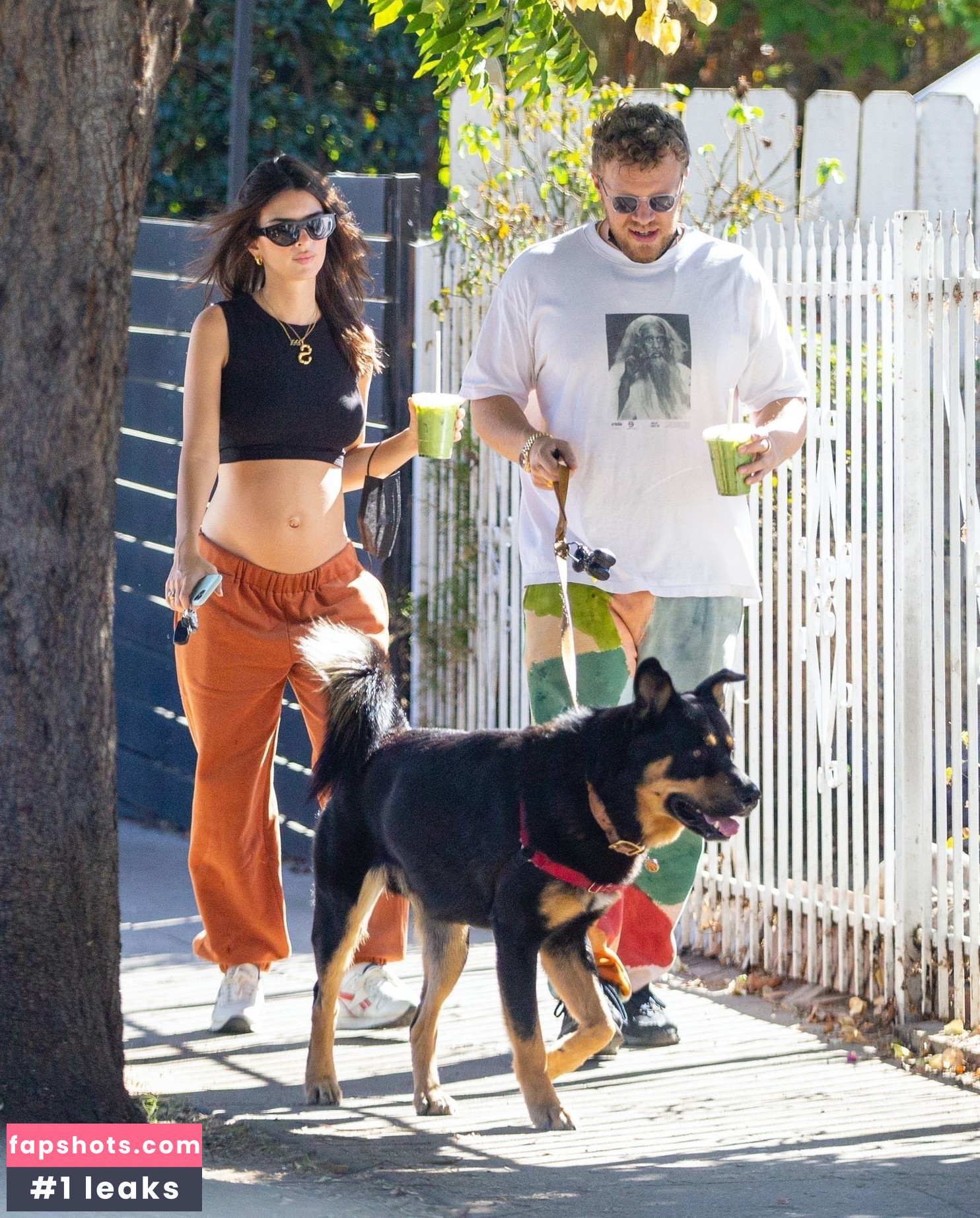 Emily Ratajkowski gallery photo #5369