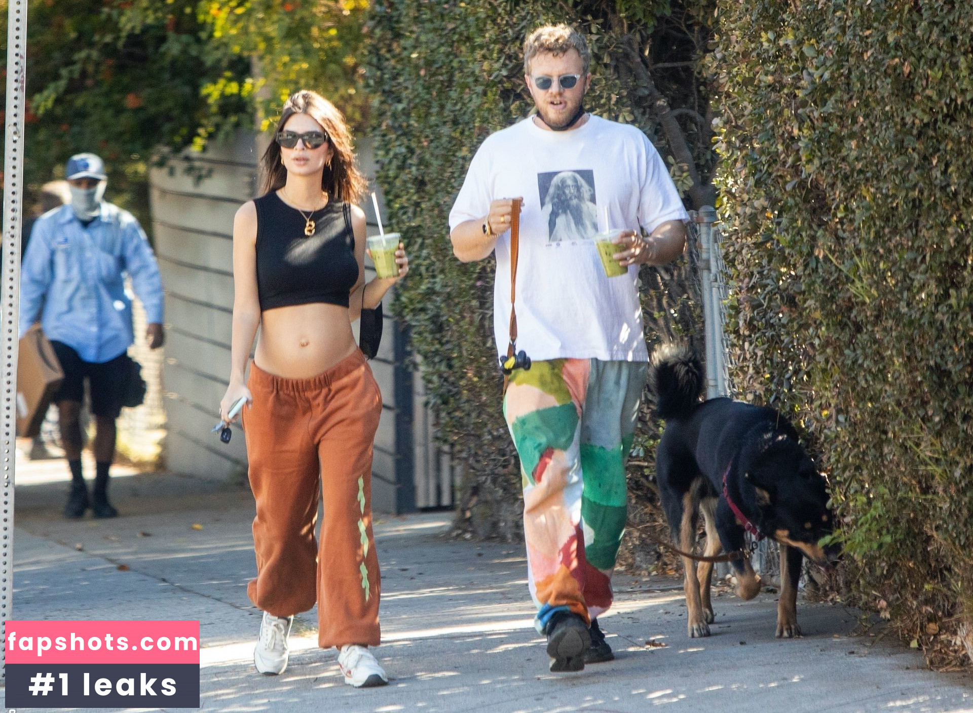 Emily Ratajkowski gallery photo #5372