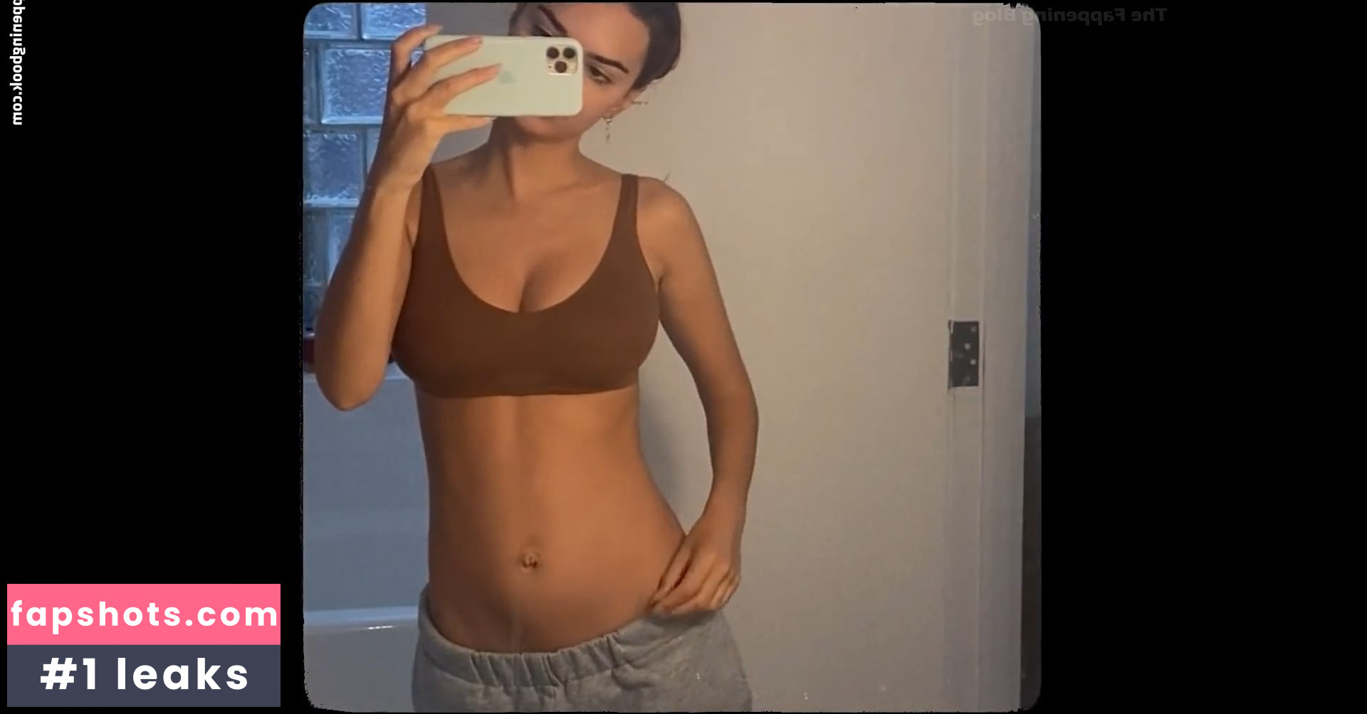 Emily Ratajkowski gallery photo #5415