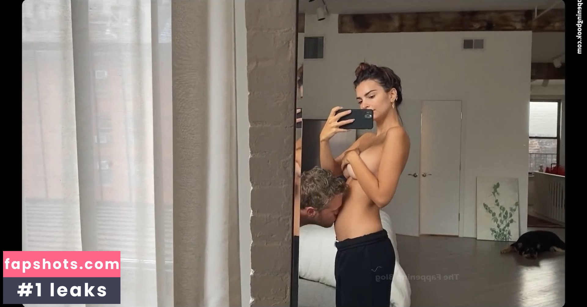 Emily Ratajkowski gallery photo #5418