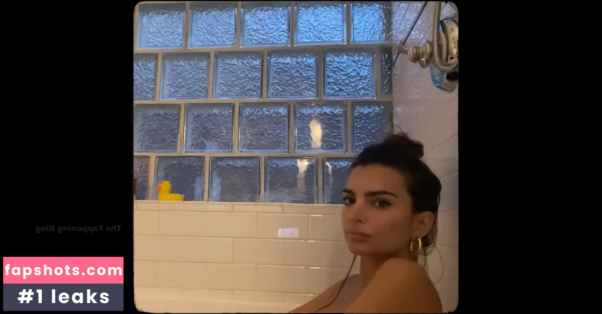 Emily Ratajkowski gallery photo #5419