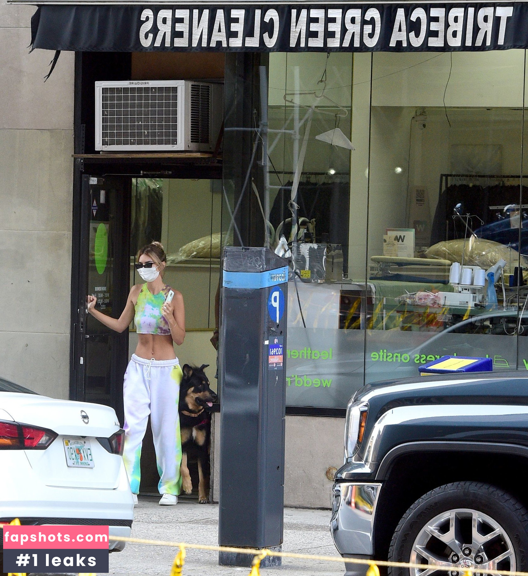 Emily Ratajkowski gallery photo #5632