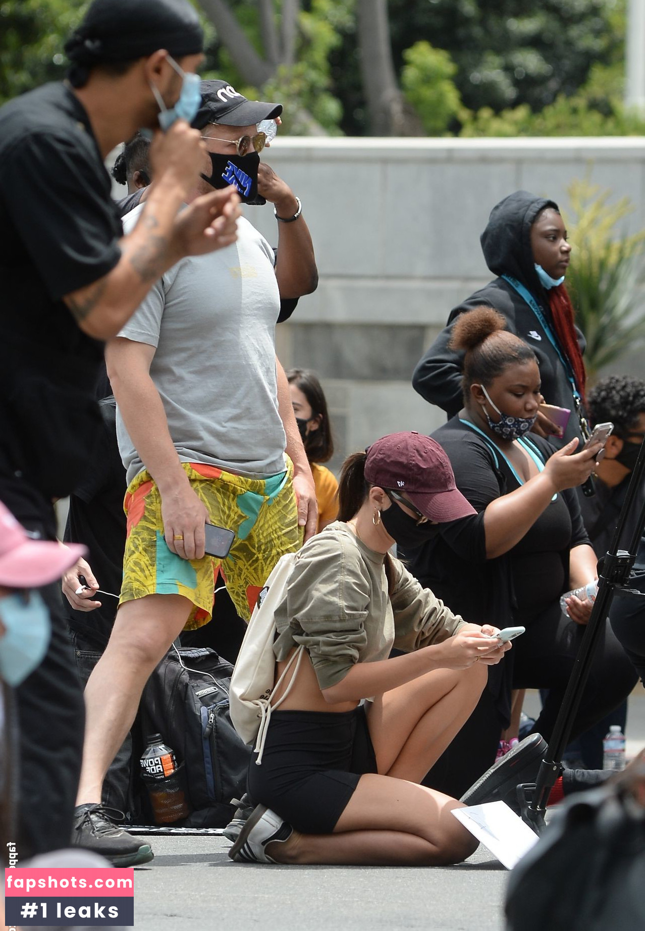 Emily Ratajkowski gallery photo #5674