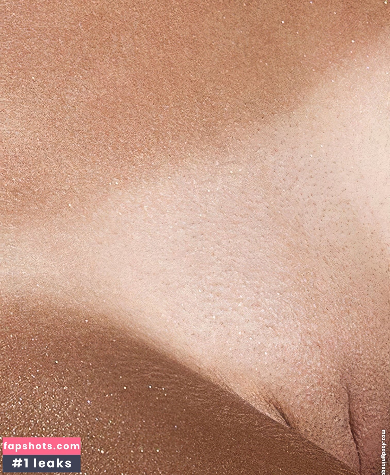 Emily Ratajkowski gallery photo #5731