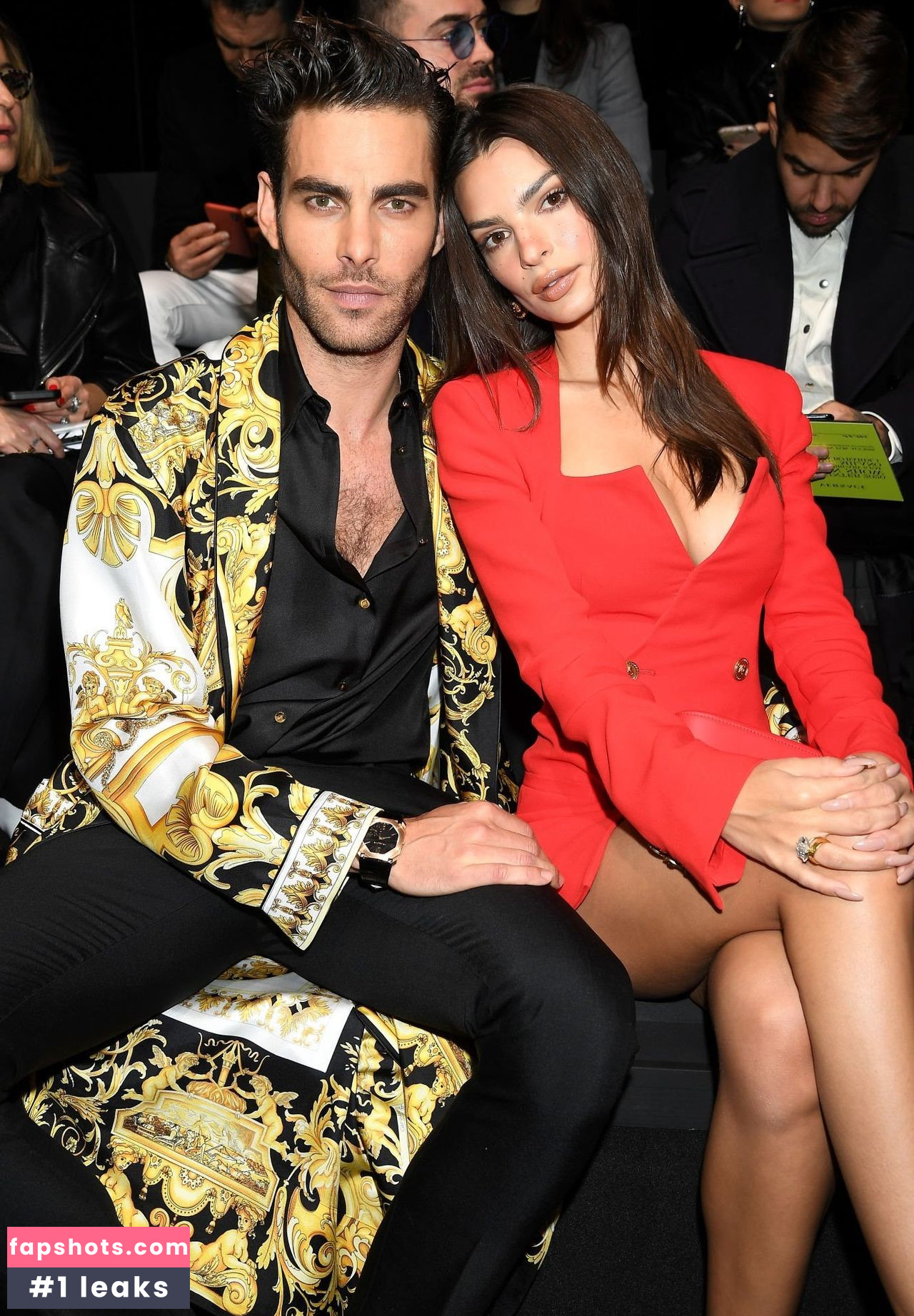 Emily Ratajkowski gallery photo #5750