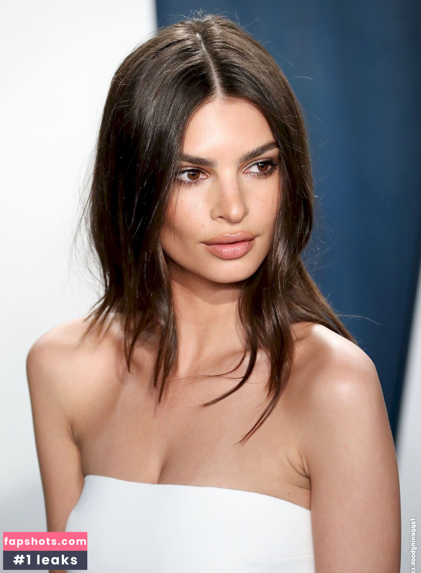 Emily Ratajkowski gallery photo #5759