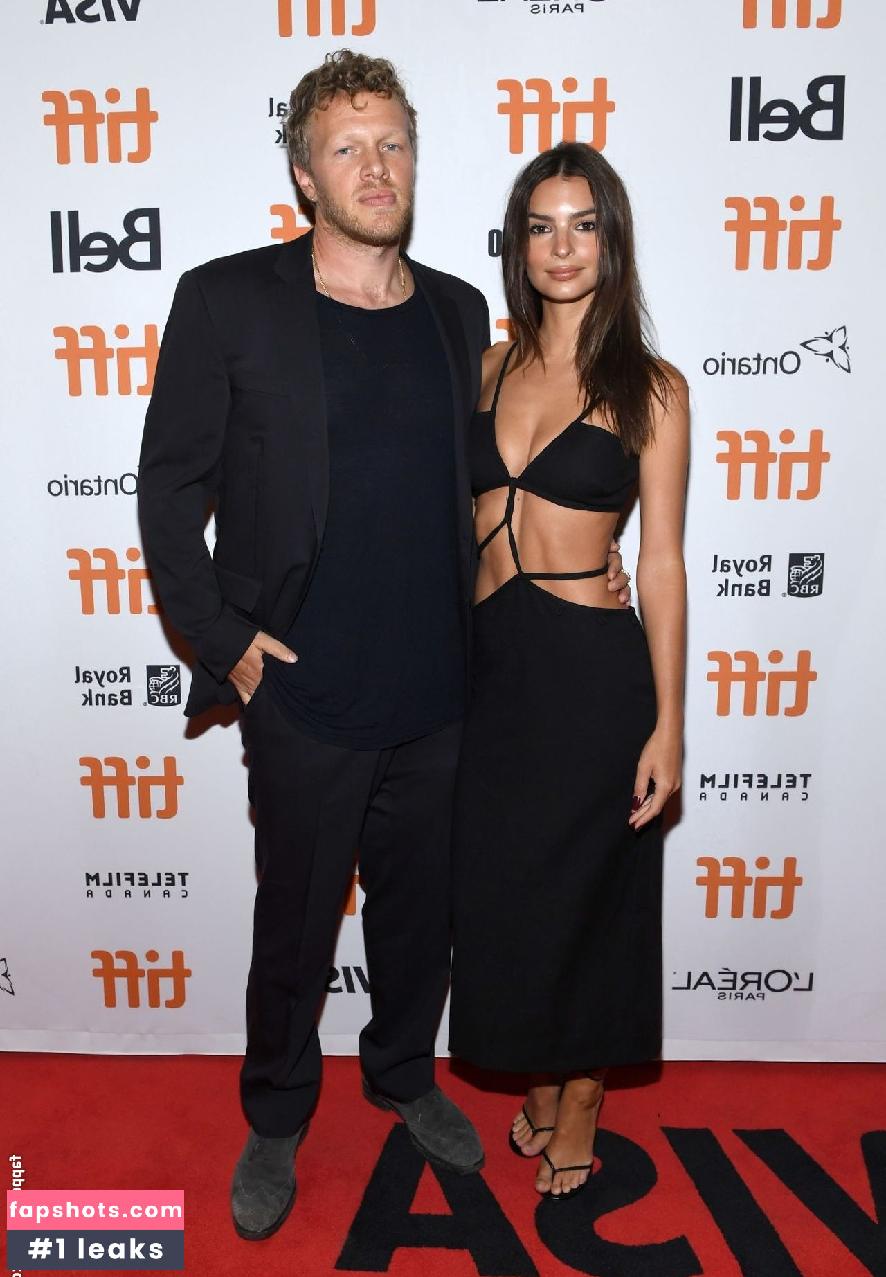 Emily Ratajkowski gallery photo #6080