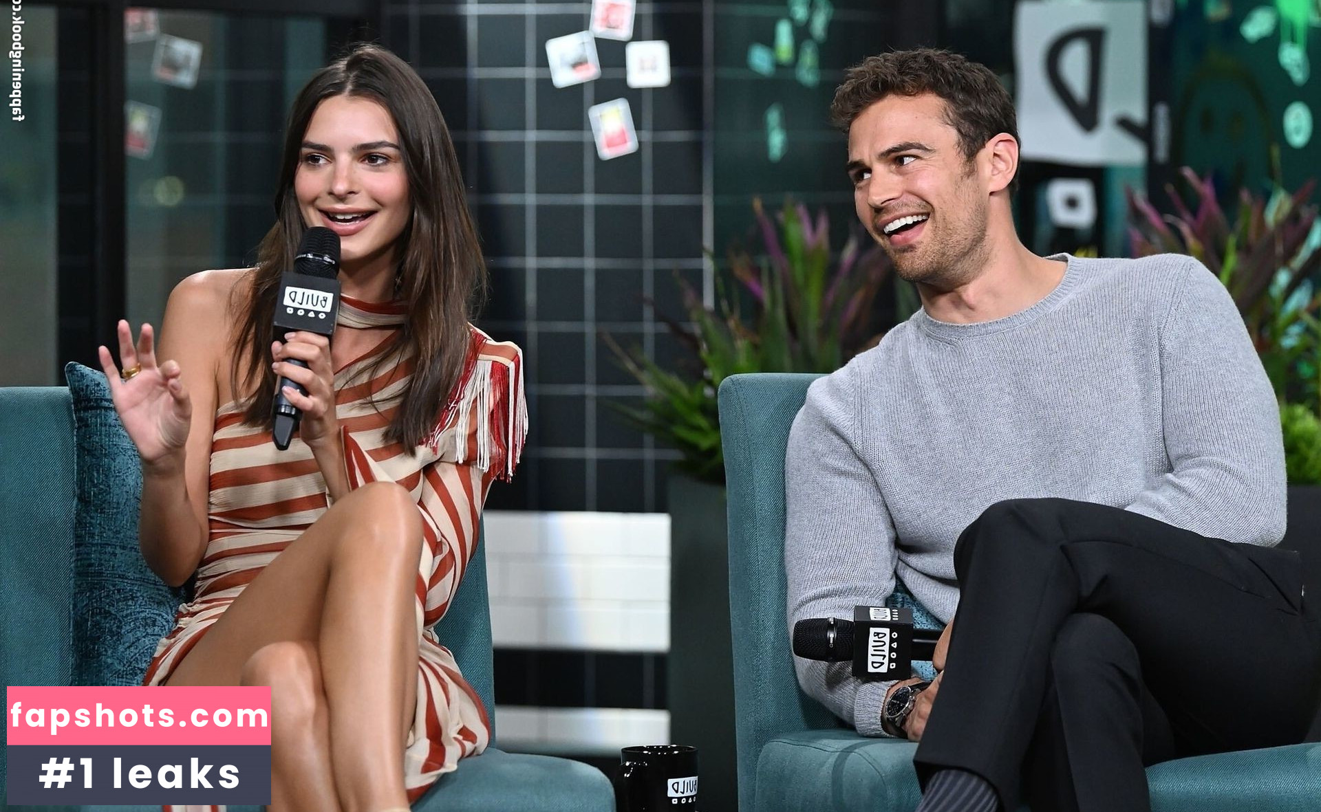 Emily Ratajkowski gallery photo #6244