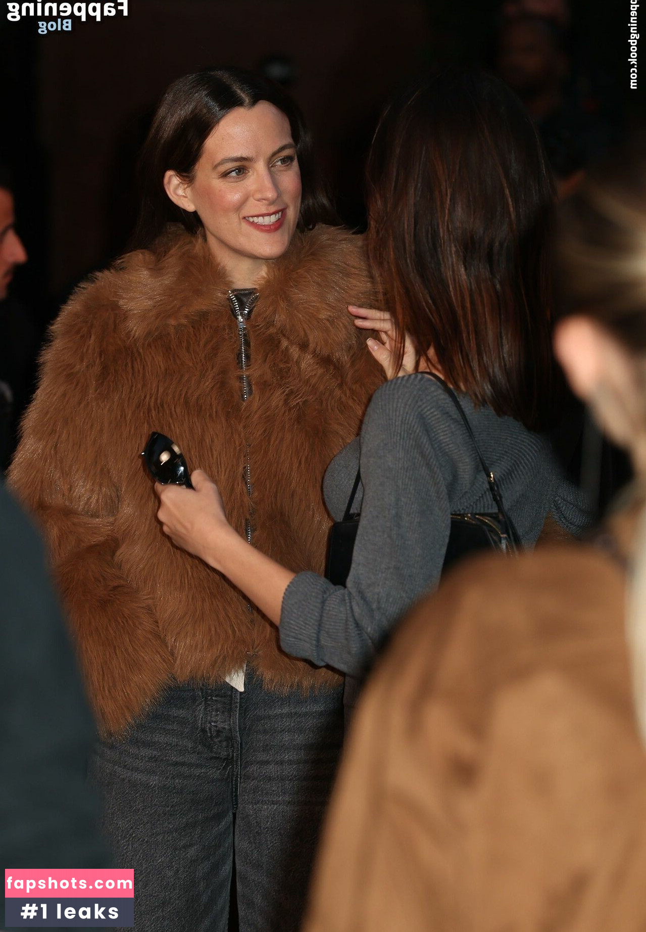 Emily Ratajkowski gallery photo #632