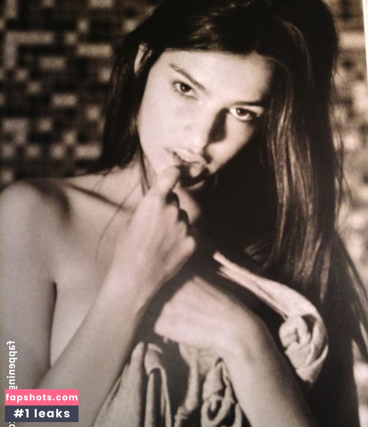 Emily Ratajkowski gallery photo #6619