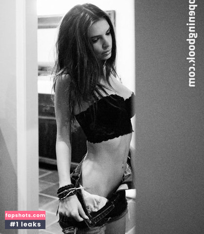 Emily Ratajkowski gallery photo #6710