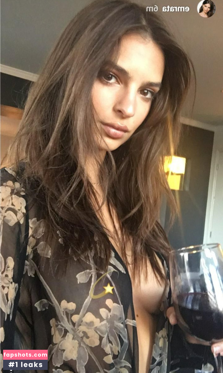 Emily Ratajkowski gallery photo #6712