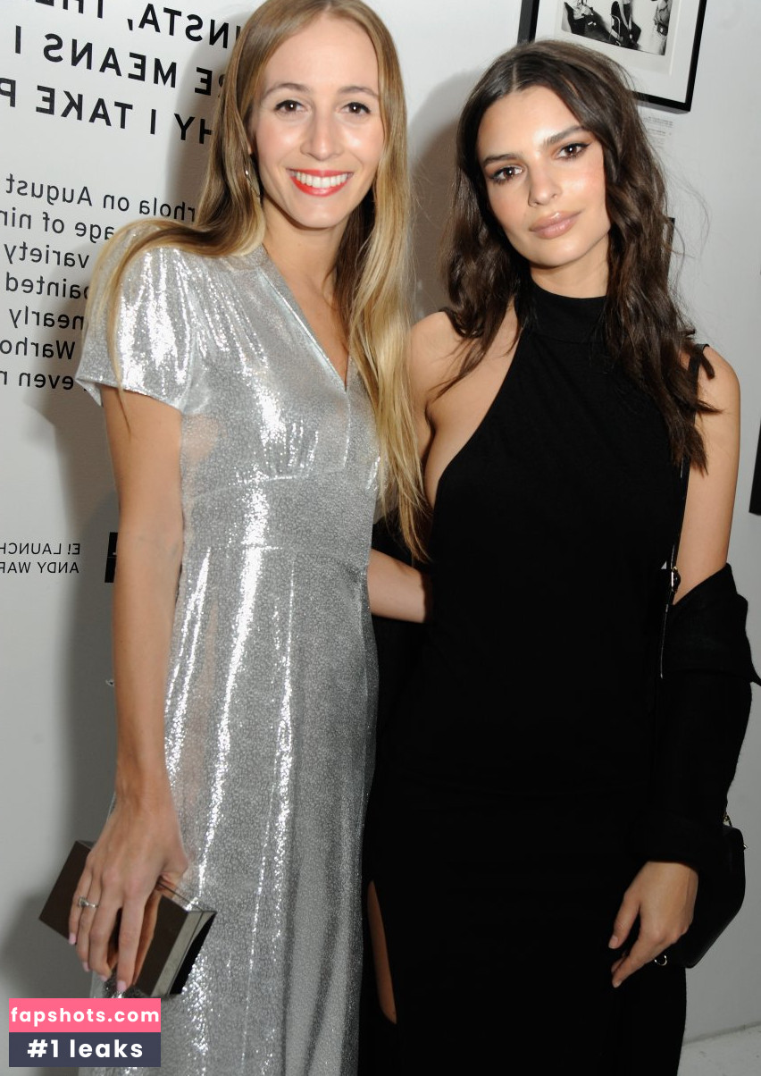 Emily Ratajkowski gallery photo #6823