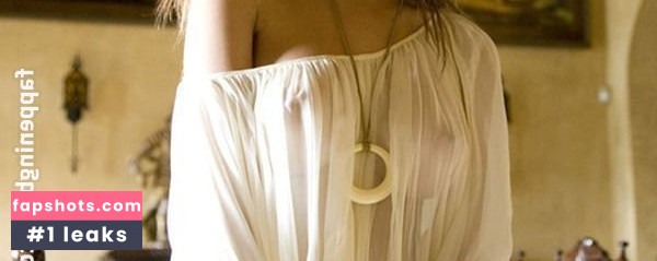 Emily Ratajkowski gallery photo #6866