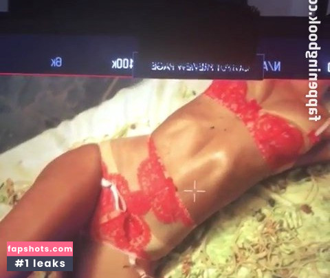 Emily Ratajkowski gallery photo #6994