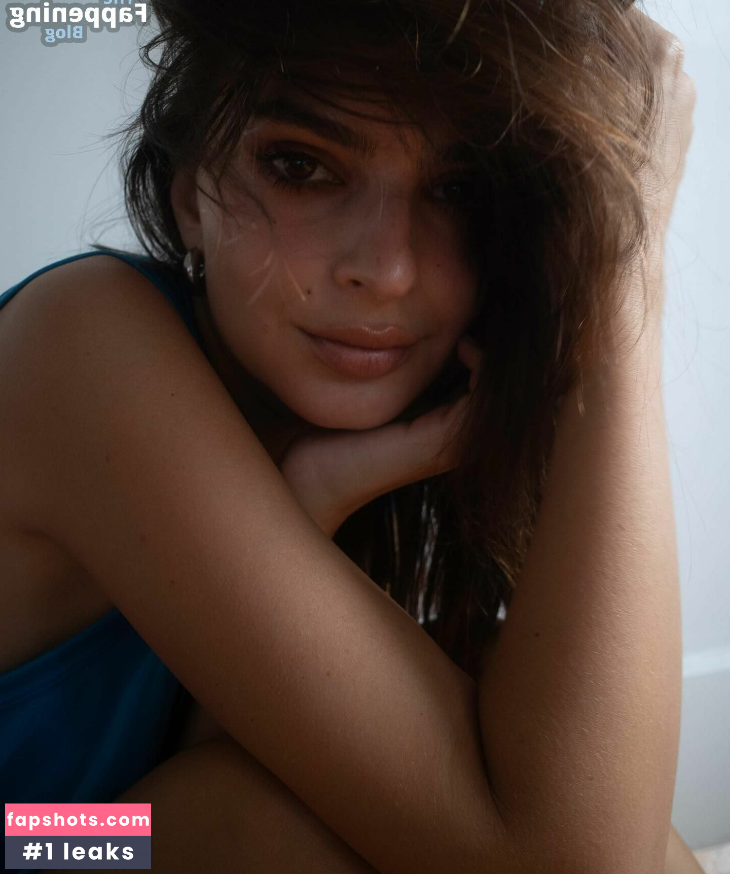 Emily Ratajkowski gallery photo #707