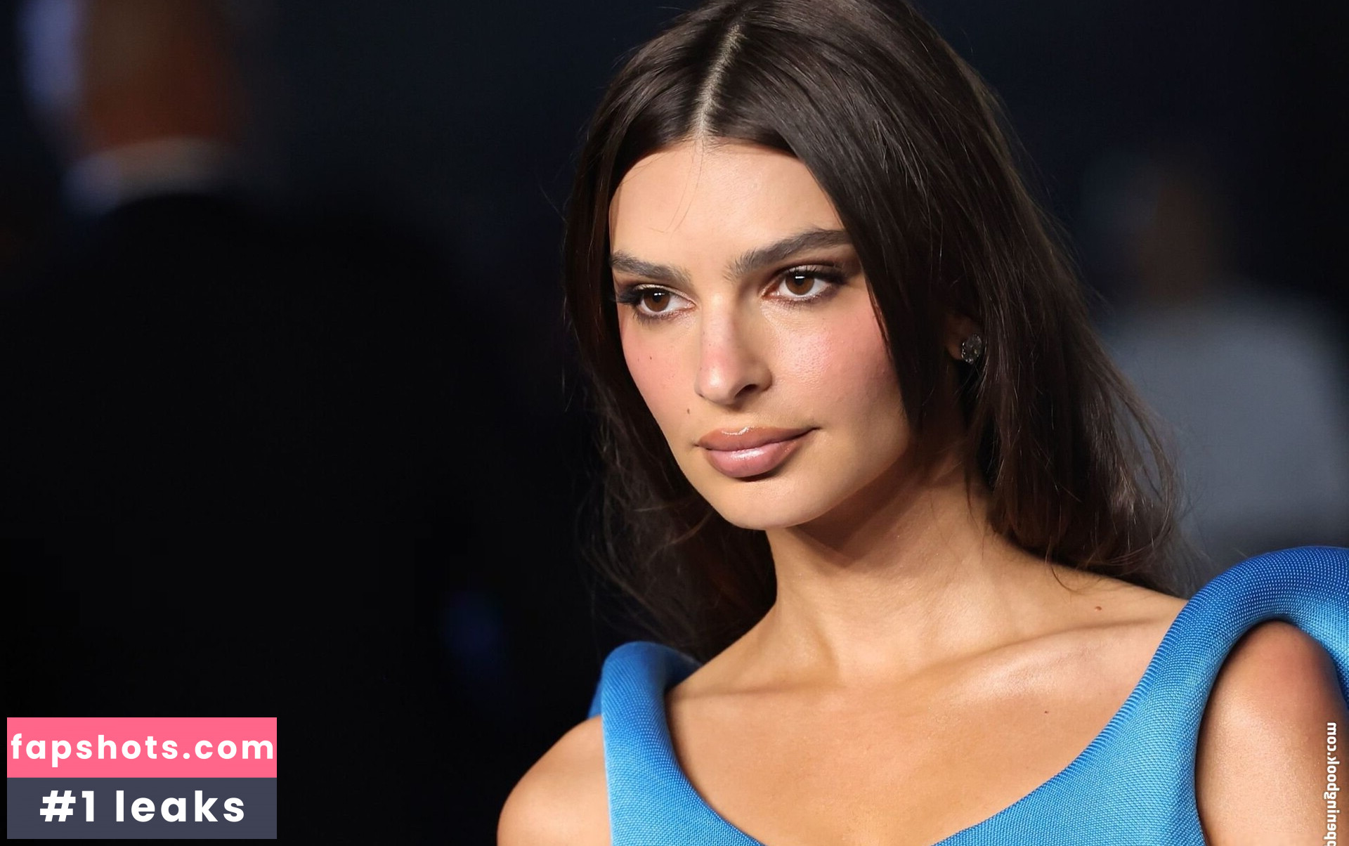 Emily Ratajkowski gallery photo #72