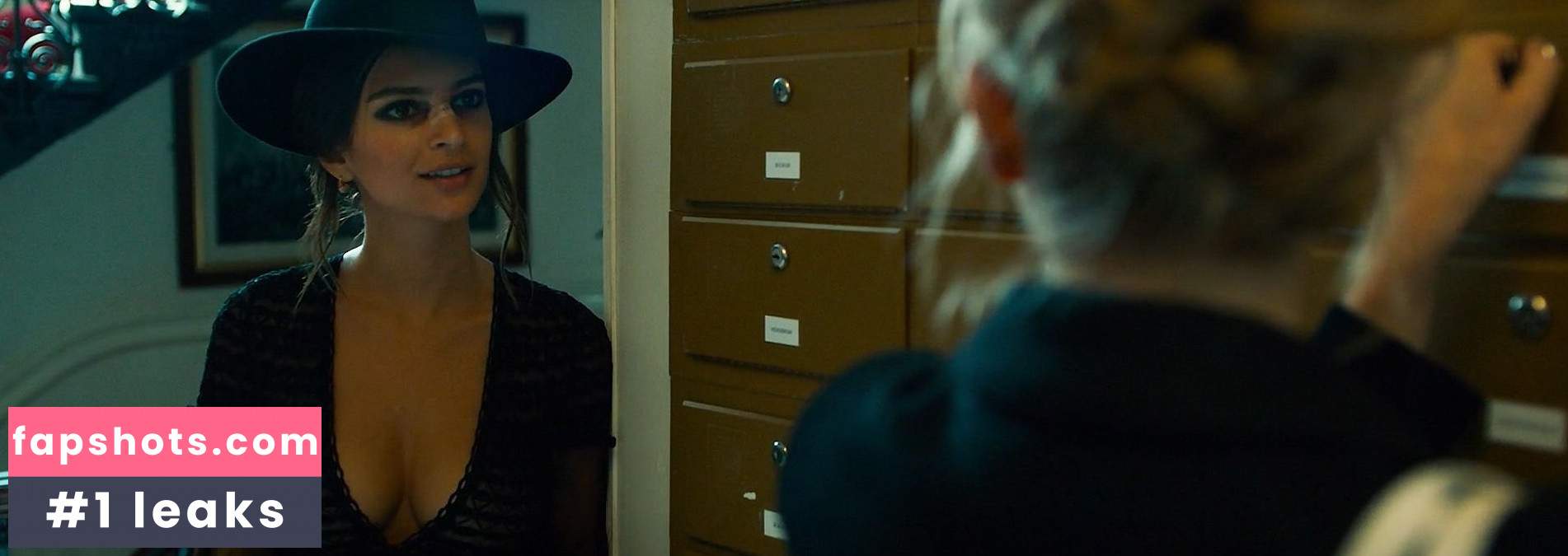 Emily Ratajkowski gallery photo #7260