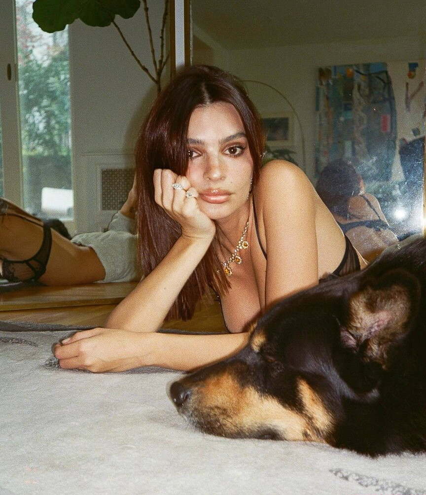 emily-ratajkowski gallery photo #1162