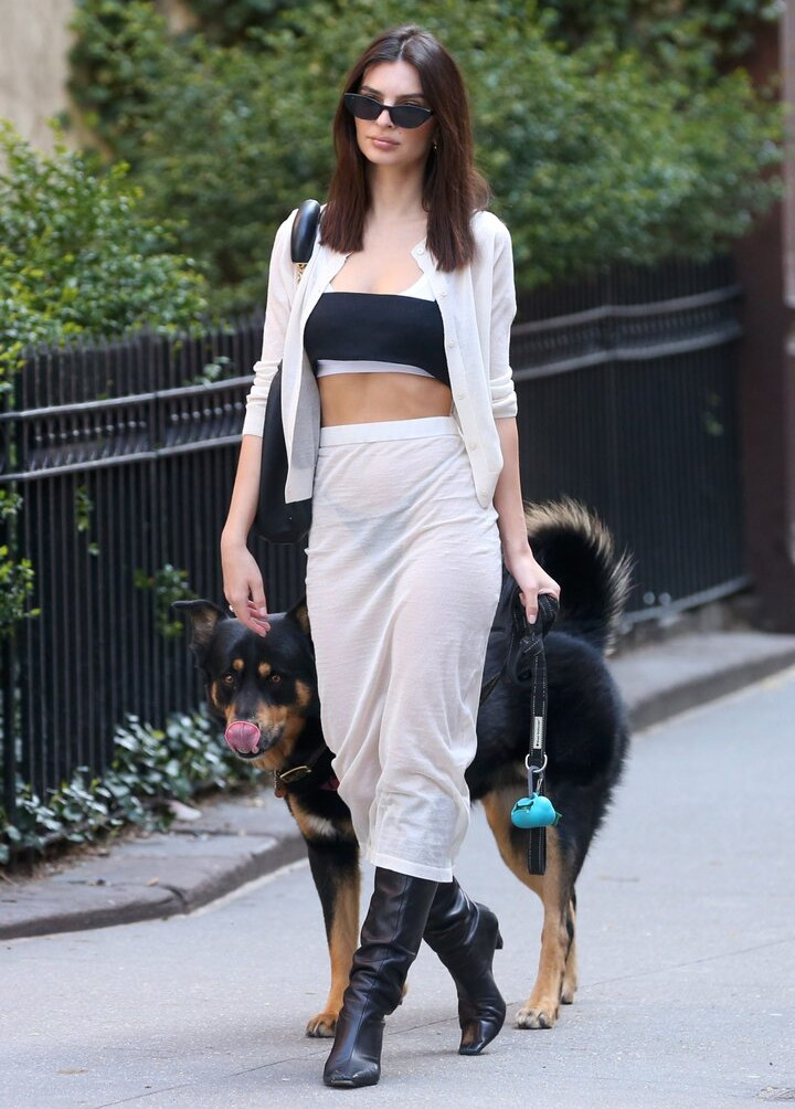 emily-ratajkowski gallery photo #1179