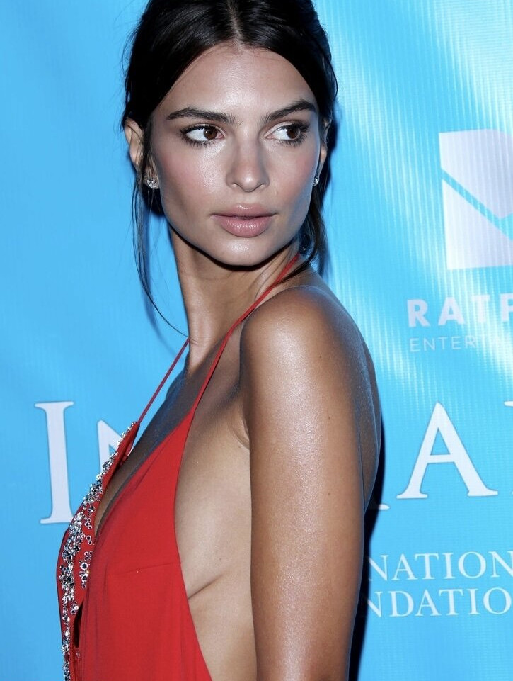 emily-ratajkowski gallery photo #1220