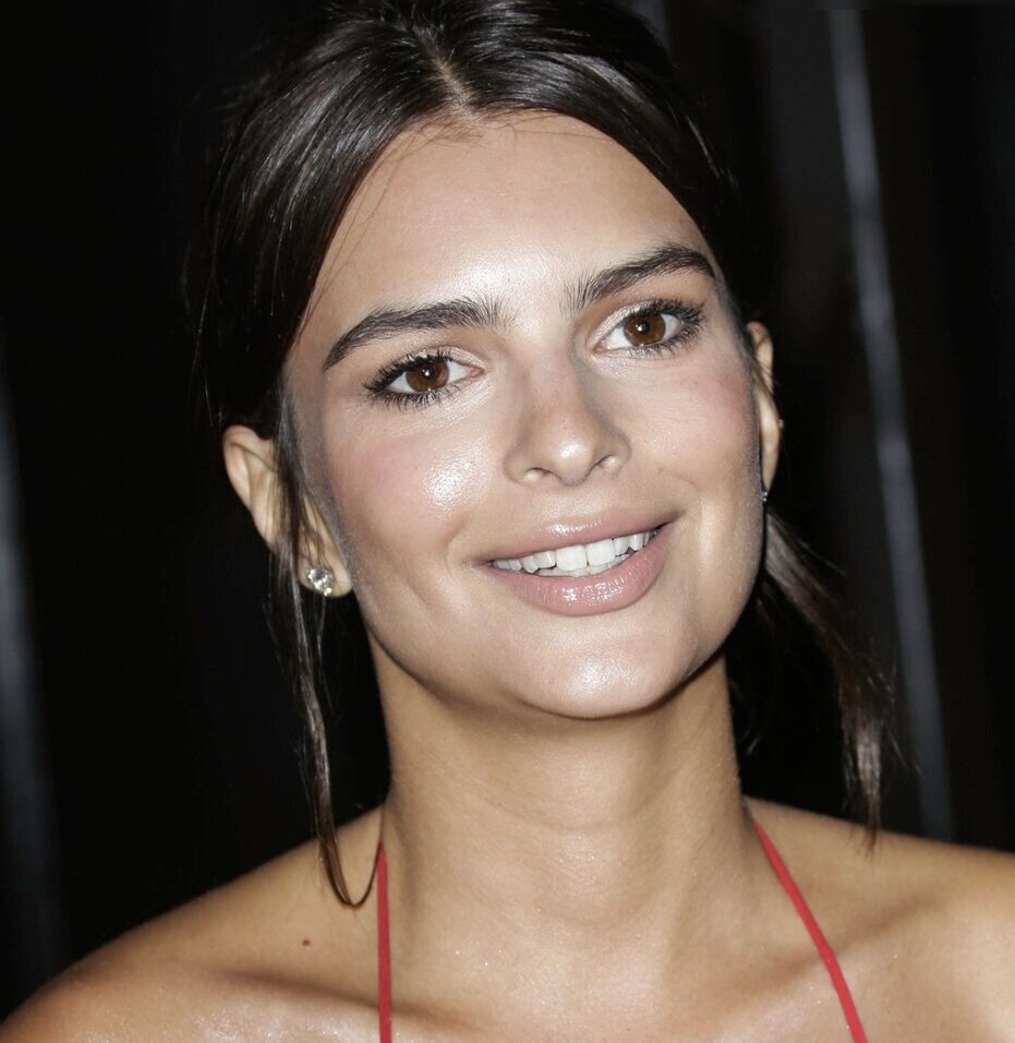 emily-ratajkowski gallery photo #1226