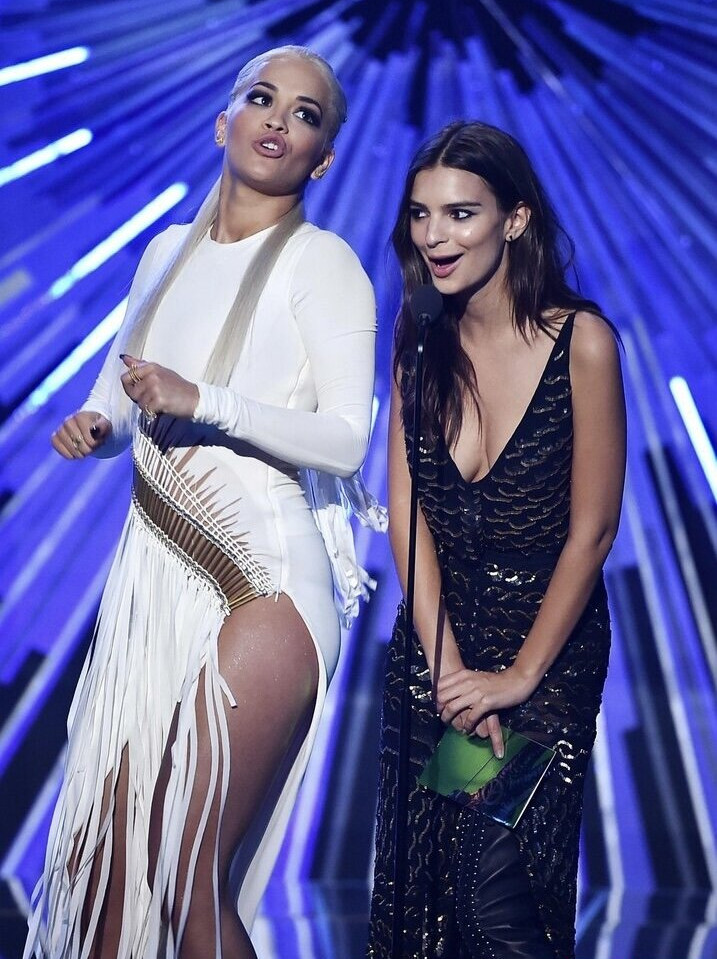 emily-ratajkowski gallery photo #1236