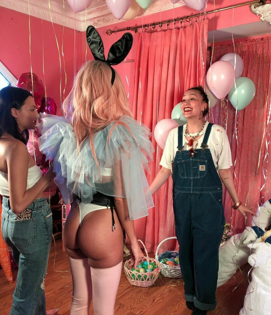 emily-ratajkowski gallery photo #3378