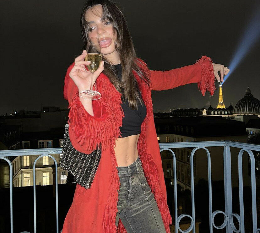 emily-ratajkowski gallery photo #6253