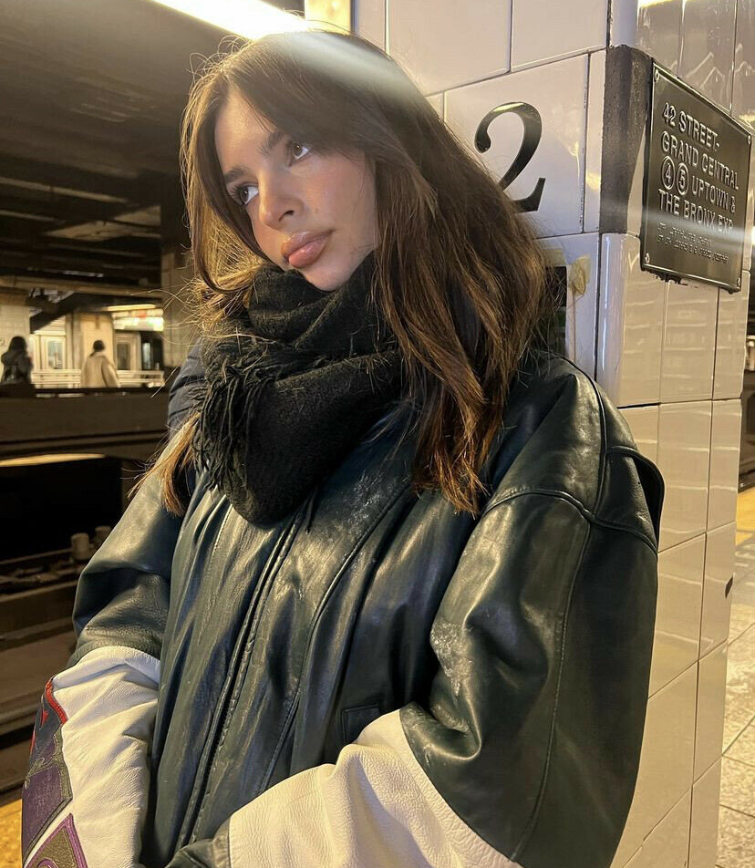 emily-ratajkowski gallery photo #6254