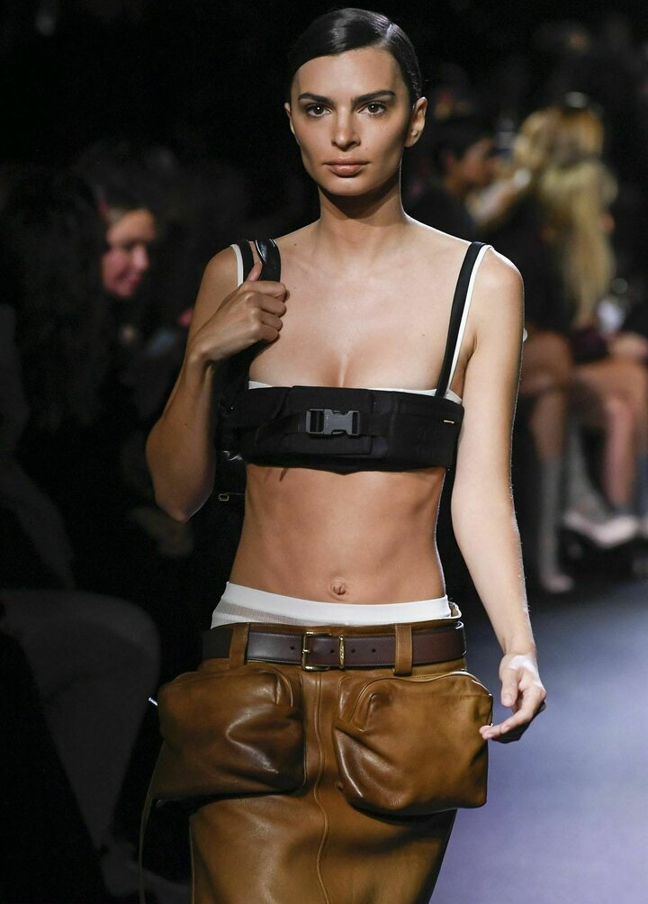 emily-ratajkowski gallery photo #6355