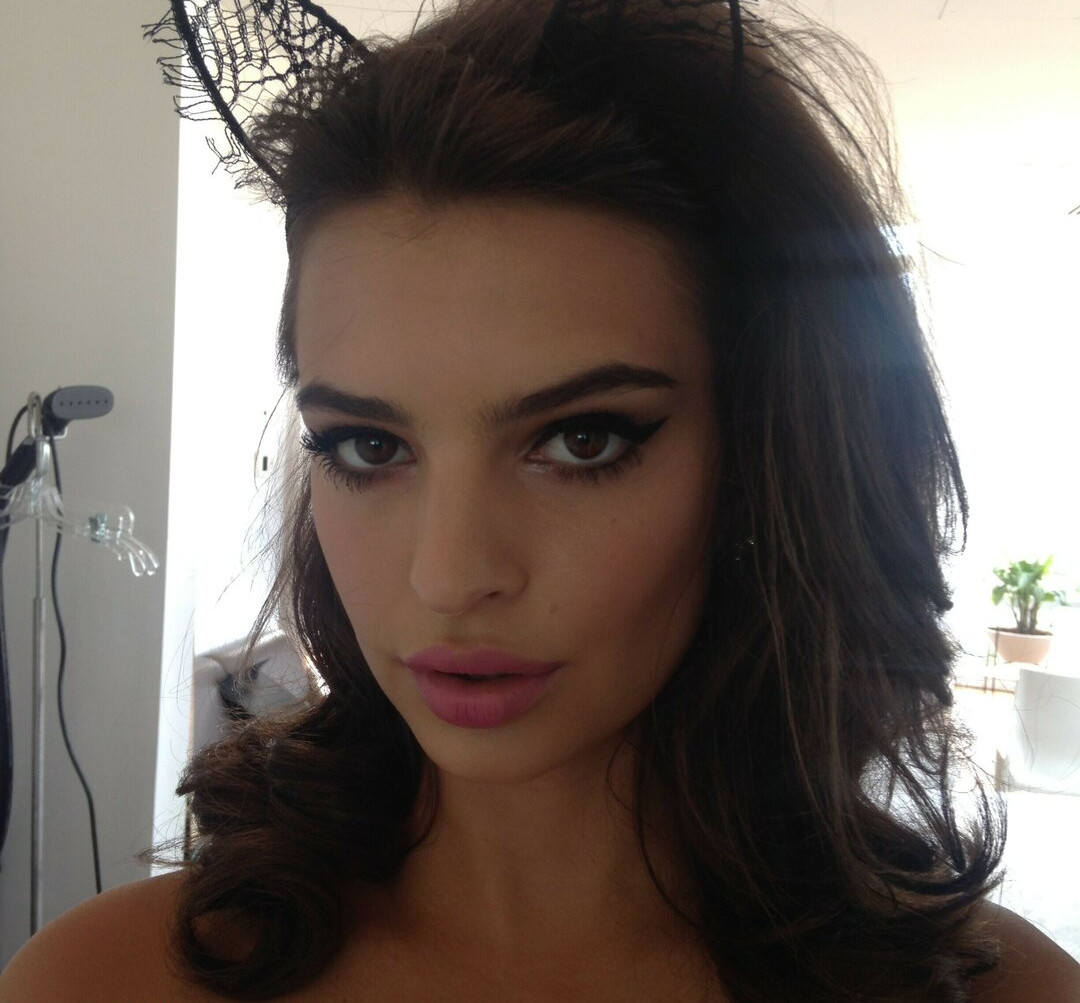 emily-ratajkowski gallery photo #6556