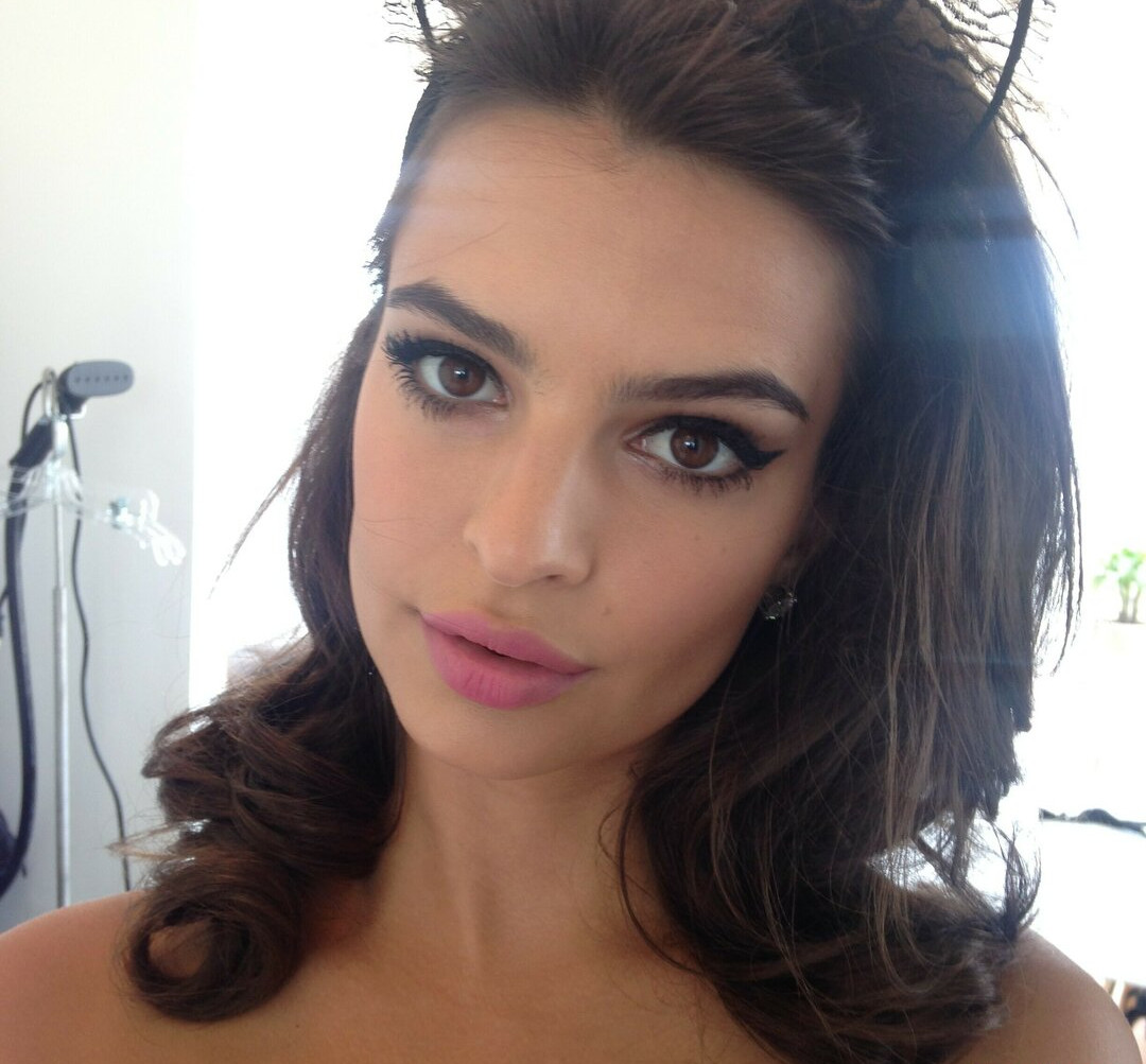 emily-ratajkowski gallery photo #6582