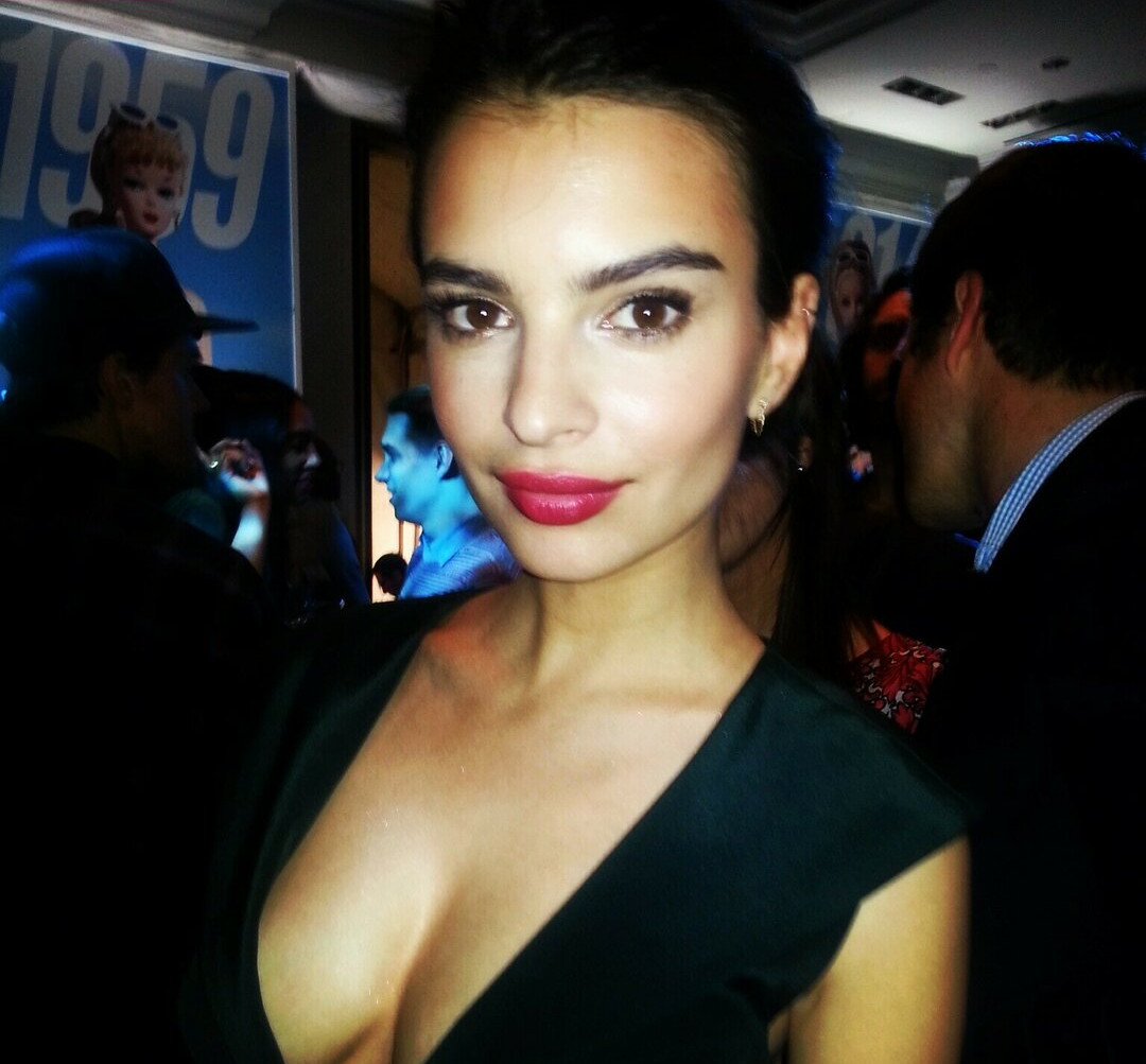 emily-ratajkowski gallery photo #6636