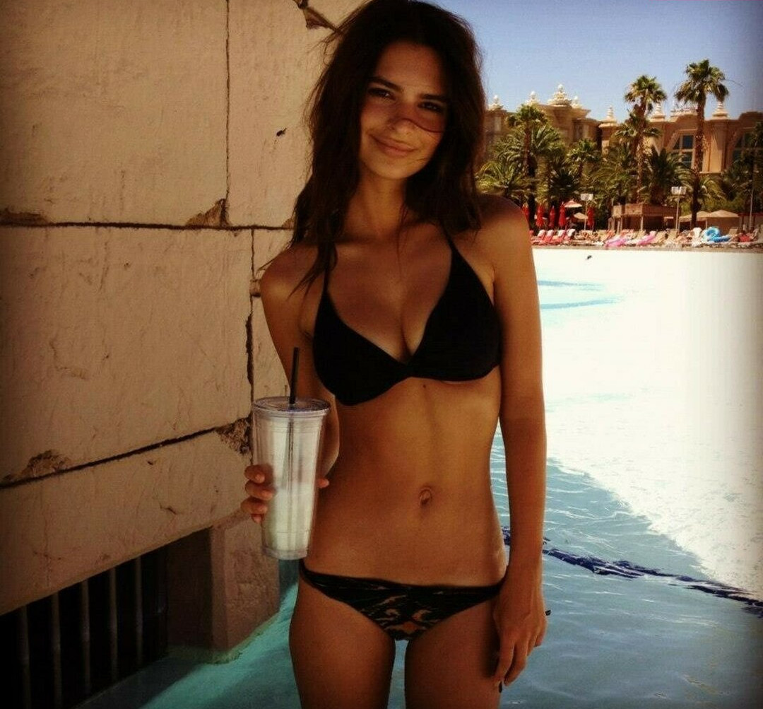 emily-ratajkowski gallery photo #6655