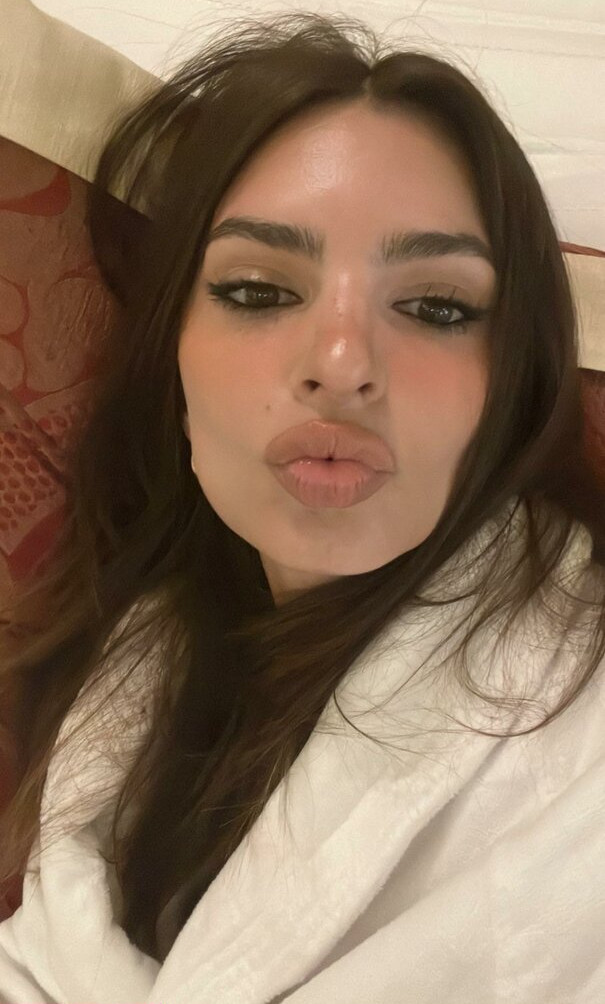 emily-ratajkowski gallery photo #6798