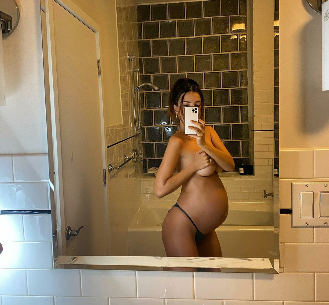 emily-ratajkowski gallery photo #7018